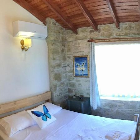 Sari Keci Tas Otel İmroz Esterno foto